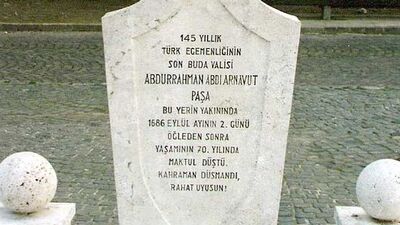 Paşa'yı şehid ettiler, mezartaşına 'Kahraman düşmandı' yazıp ağladılar