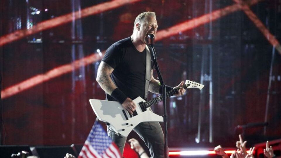 Metallica battı!
