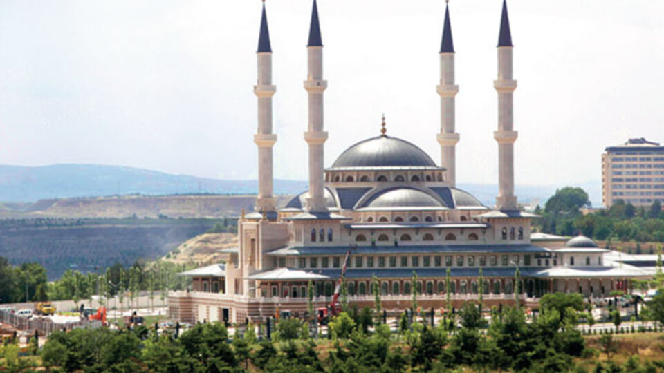Erdoğan, Külliye Camii'ni bugün açtı!