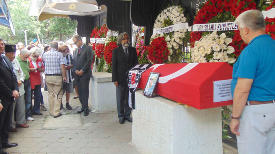 Emekli Tuğamiral Çakmak son yolculuğuna uğurlandı