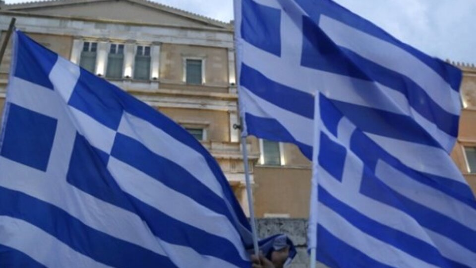 'Çipras köprüleri attı'