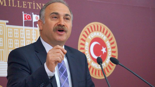 "MHP tutumunu açıklayamamanın sıkıntısı içinde"