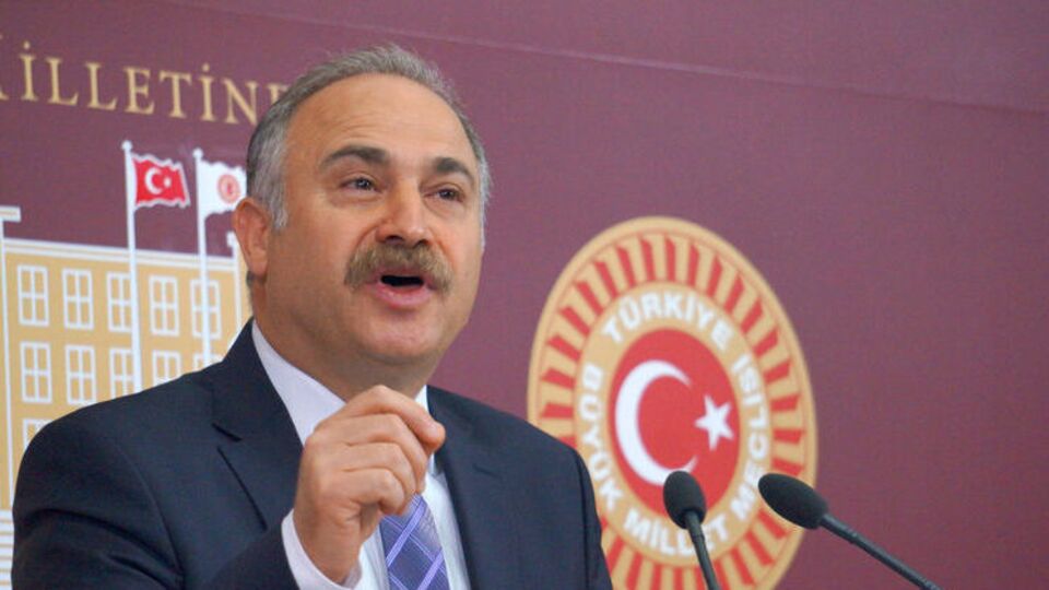 "MHP tutumunu açıklayamamanın sıkıntısı içinde"