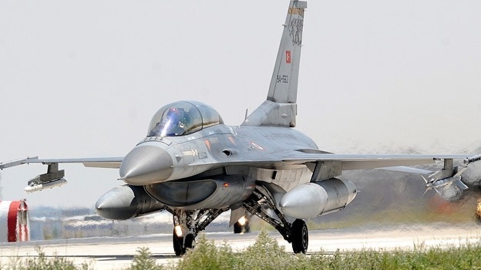 Rusya'da savaş uçağı düştü