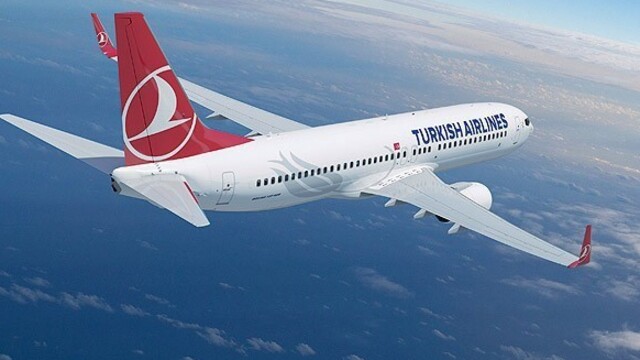 2 THY uçağı Atatürk Havalimanı'na geri döndü