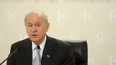 Devlet Bahçeli: Baktı ki ikisi de çekik göz...