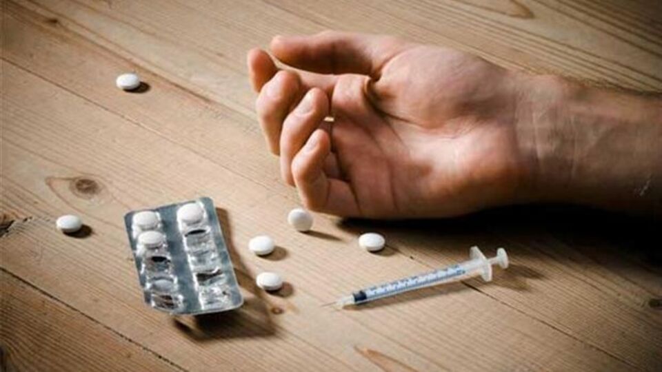 "Yanlış ağrı kesici kullanımı, eroin bağımlılığını arttırdı"
