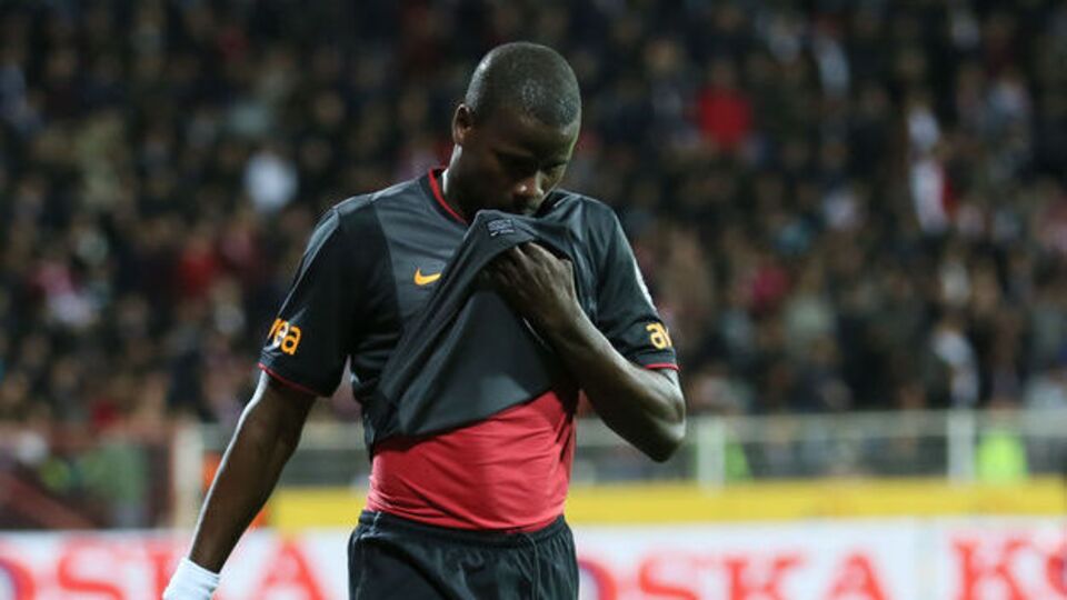 Eboue Fransa yolcusu