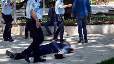 Sultanların türbesindeki düello kamerada!