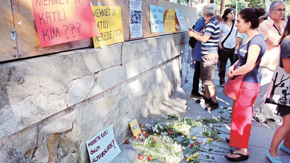 Çiçekçi 'Memo'nun tezgâhında hüzün