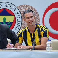 Persie resmen Fenerbahçe'de