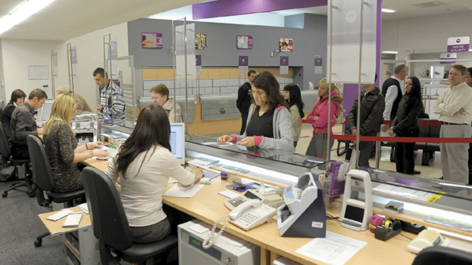 Arefe günü bankalar açık mı?