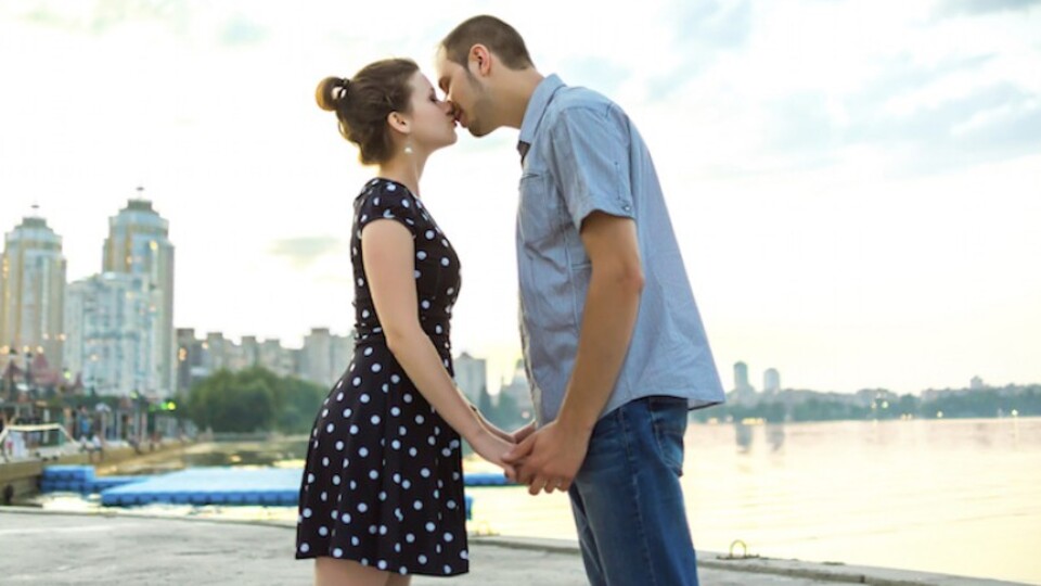 Öpüşmek ahlaksızlık mı?