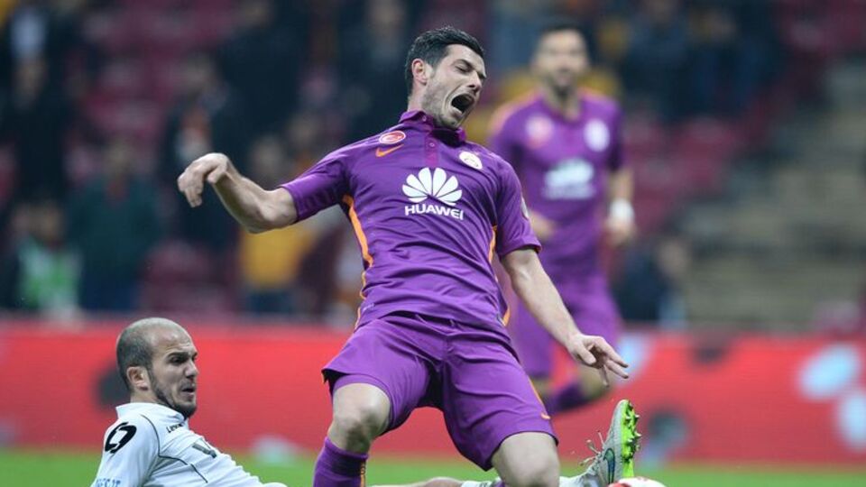 Dzemaili ayrılıyor