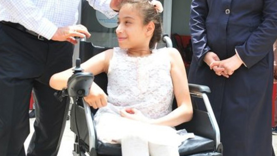 Engelleri aşan şampiyon yürüme heyecanı yaşıyor