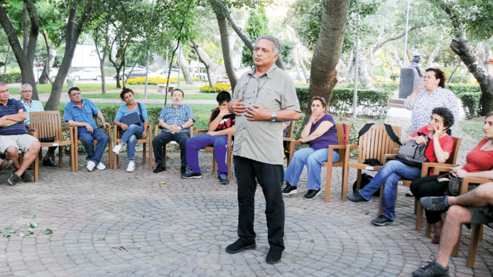 Bakırköylüler, açık havada ilçenin sorunlarını tartıştı