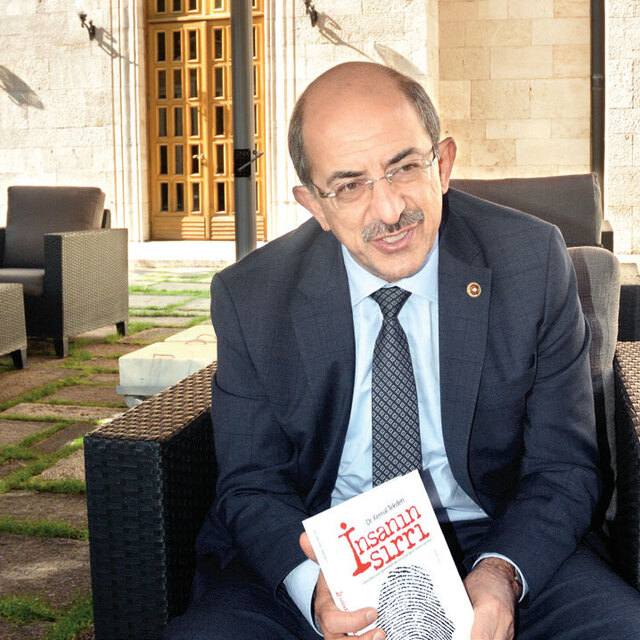 AK Partili Kemal Tekden'in 5 özelliği