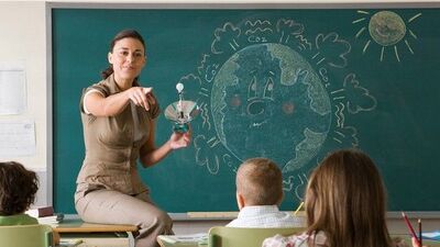 'Öğretmen hediye almaz, özel ders vermez'