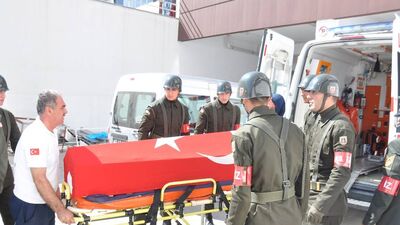 PKK'nın şehit ettiği Jandarma Onbaşı Ünal son yolcuğuna uğurlandı