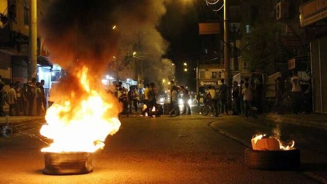 Diyarbakır'da polise ateş açıldı