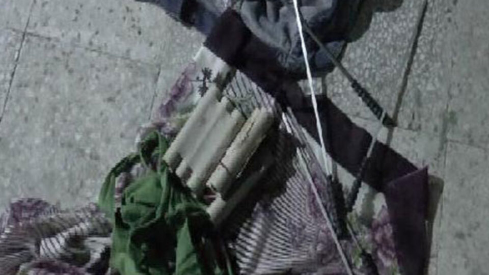 Kadıköy'de bavuldan bomba çıktı