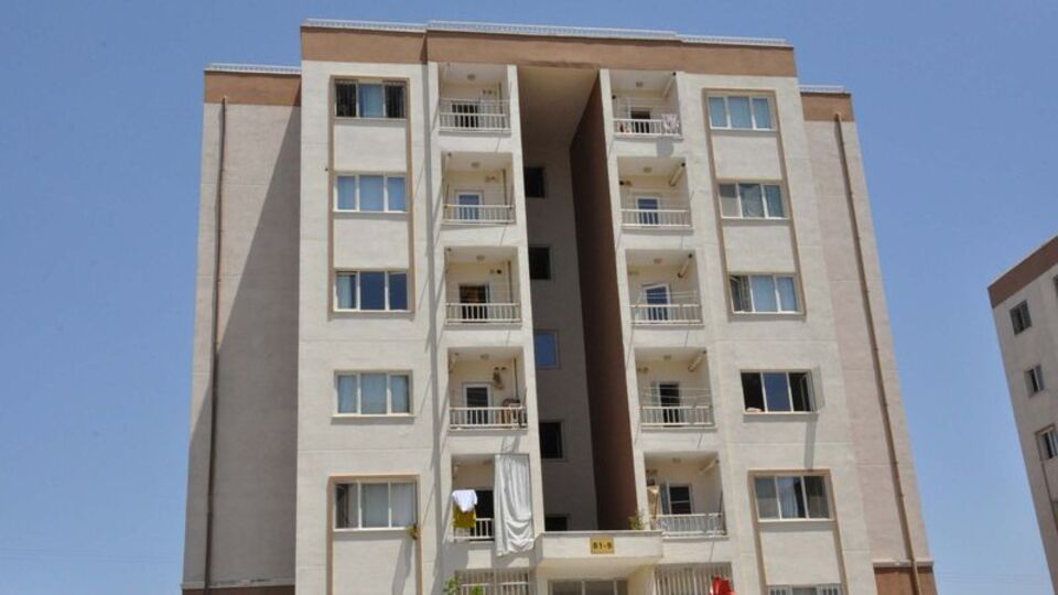 Dün gece evlerini terk ettiler...