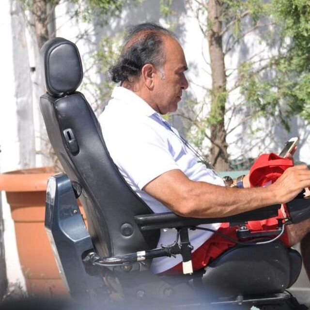 Ünlü işadamı Aya Yorgi'de