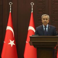 Bülent Arınç: Sınırda fiziki güvenlik sistemi kurulacak