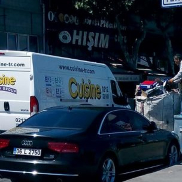 CHP-MHP sokağındaki aynı plakalı 2 araç kime ait çıktı?