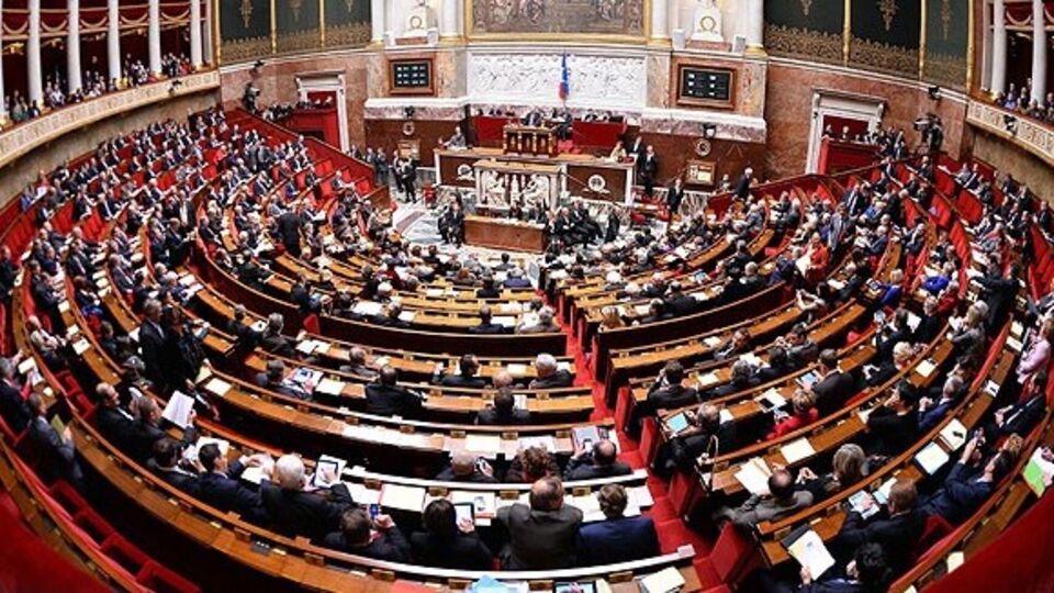 Fransa'dan yabancılara müjde!