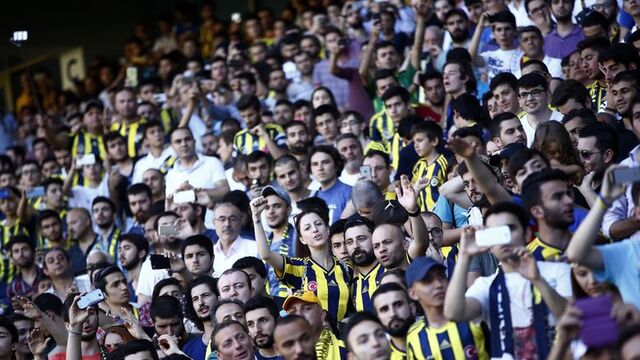 Fenerbahçe 30 bin kombineyi geçti