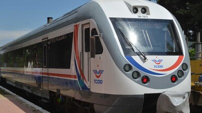 Sıcaklar tren seferini durdurdu!