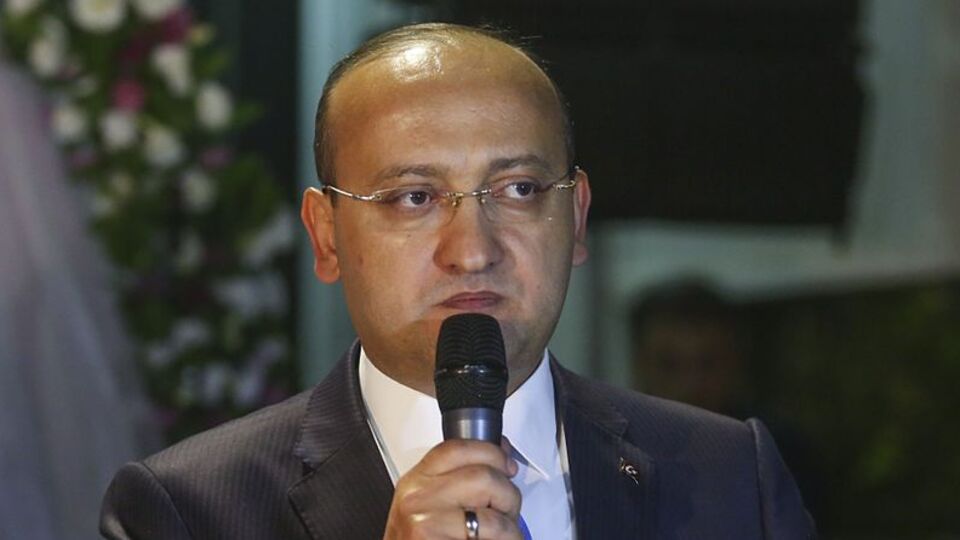 'Eline silah alan karşısında devleti bulur'