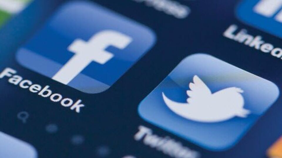 Facebook ve Twitter'a giren dayanamıyor!