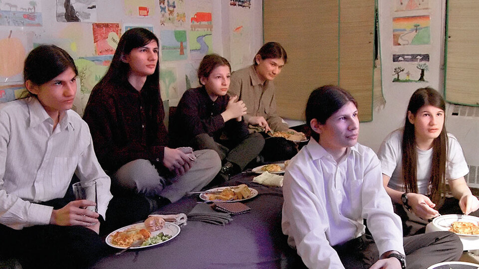 Angulo Ailesi'nin bir acayip öyküsü