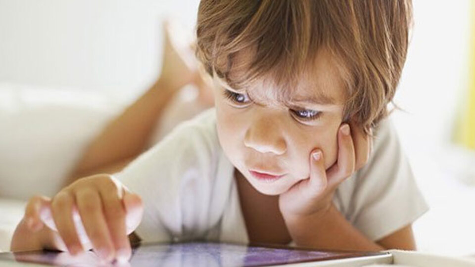 Çocuğumuzun fotoğrafını sosyal medyada paylaşmamız doğru mu?