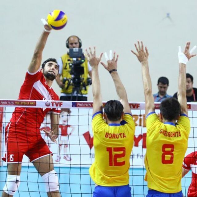 Efeler Romanya'yı geçti!