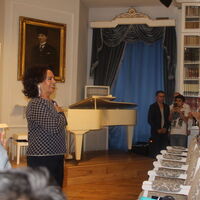 ‘Hülya Abla’ şarkısı...