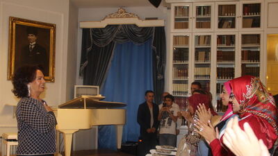 'Hülya Abla' şarkısı...