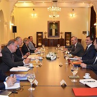 Günaşırı toplanacaklar!