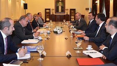 Günaşırı toplanacaklar!