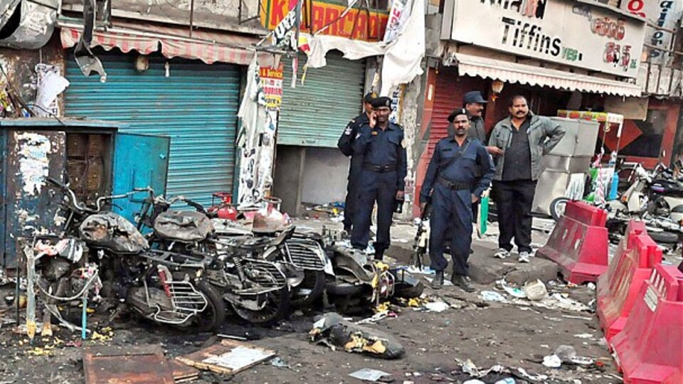 Hindistan'da polis karakoluna saldırı!