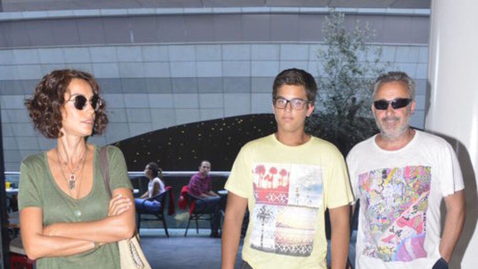 Tatil üzerine ailece sinema