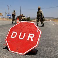 Şırnak'ta PKK'lılar ile asker arasında çatışma