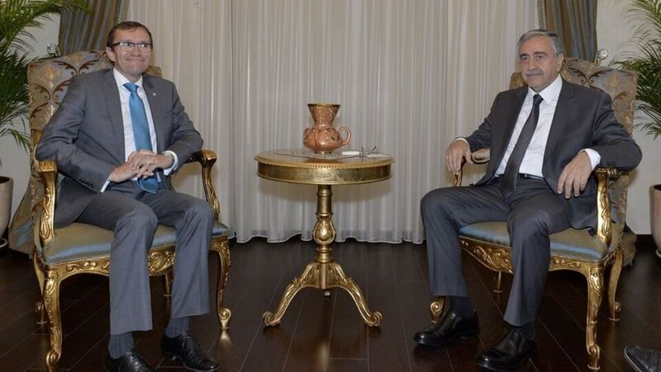 "Kıbrıs sorununu Kıbrıslılar çözecek"