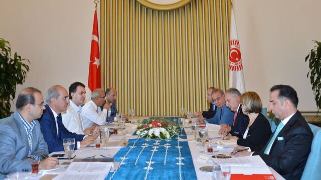 CHP: Bizi oyalamayın, hükümet bir an önce kurulmalı