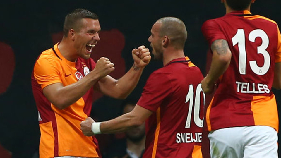 Aslan 'Sniper'la vurdu!