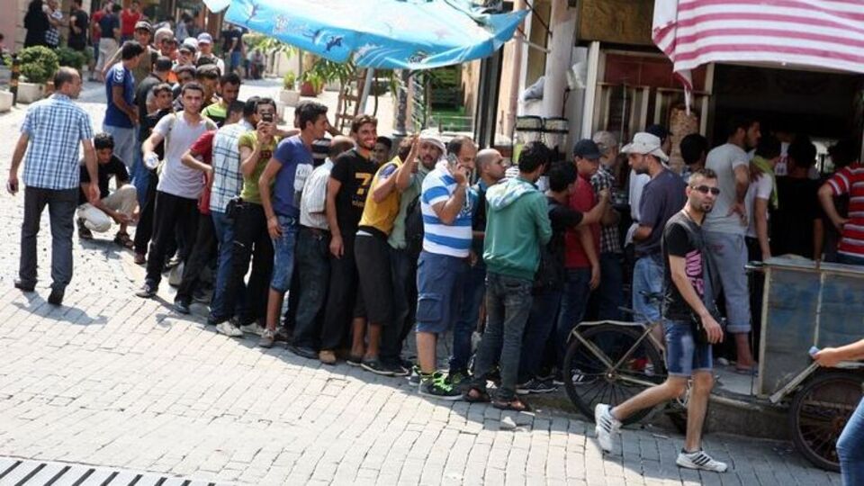 Gidenlerin yerine hemen yeni bir grup geliyor!