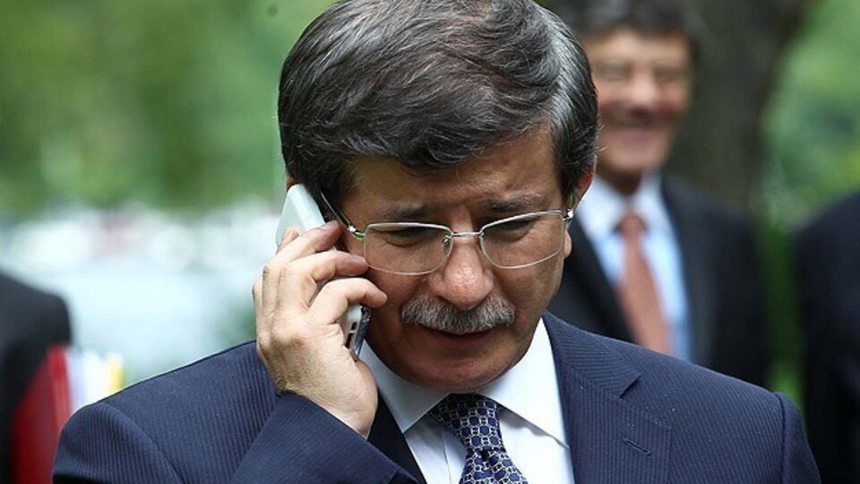 Ahmet Davutoğlu, vefat eden Salih Özcan için taziyelerini iletti