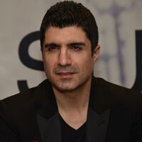 Özcan Deniz'den yeni akım